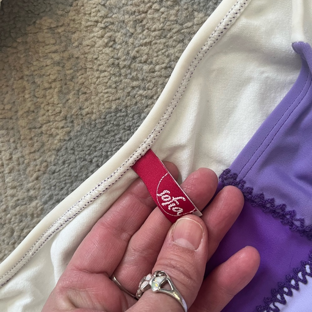 Two String Bikinis - image 2